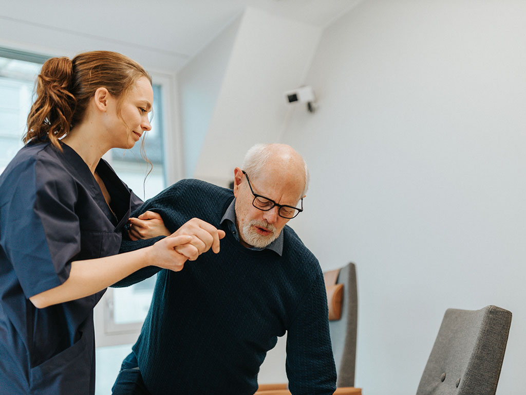 Pohjoismaiden johtava kaatumisten tunnistus- ja estoratkaisu RoomMate nyt Suomessa – ensimmäinen toimitus käynnissä